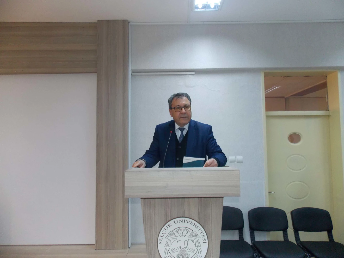 Edebiyat Fakültesinde "Felsefe ve Gönül" Konferansına Yoğun İlgi
